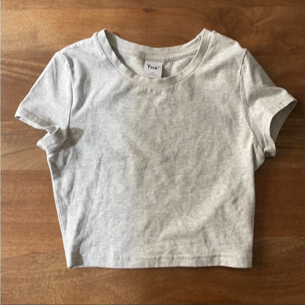 Aritzia TNA T-shirt XXS
